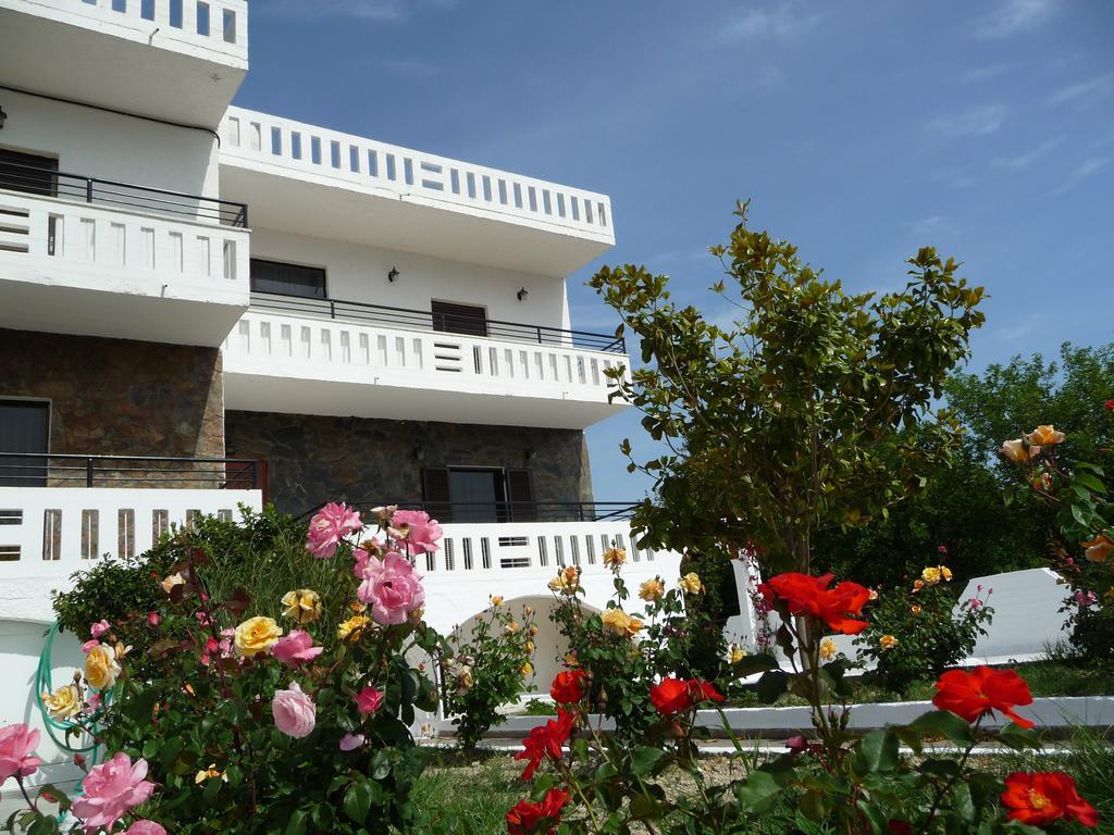 Zourpos Studios & Apartments Kalyves Exterior photo